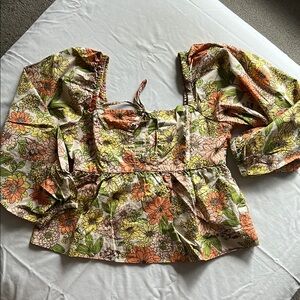 Floral Puff Sleeve Top